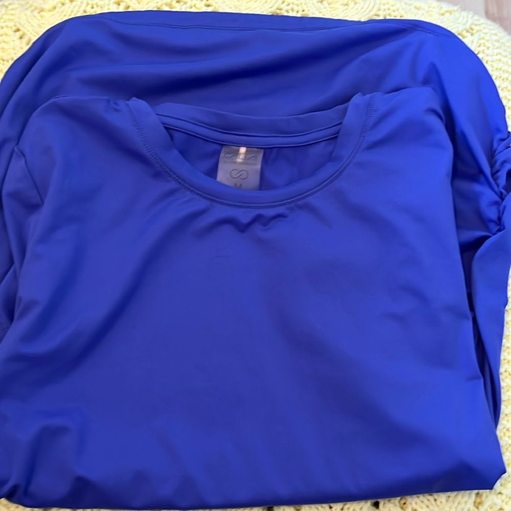 CALIA by Carrie Underwood short sleeve workout shirt